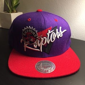 Mitchell & Ness SnapBack Toronto Raptors Hat 🏀